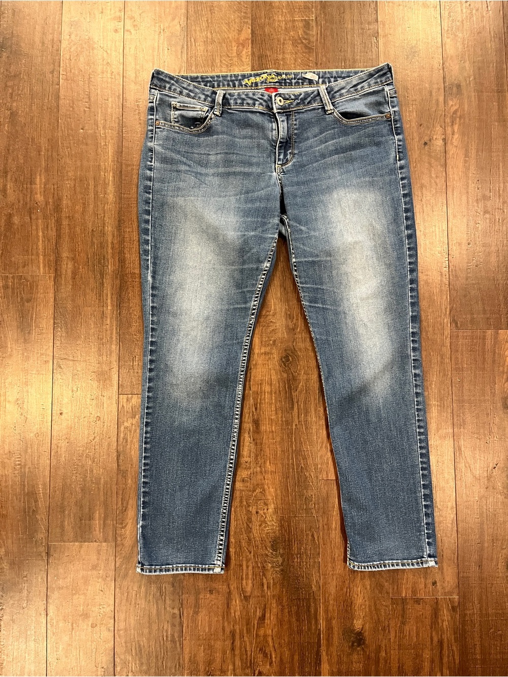 Arizona Jeans 17 Short Super Skinny Women's Blue Denim Stretch Medium Wash
